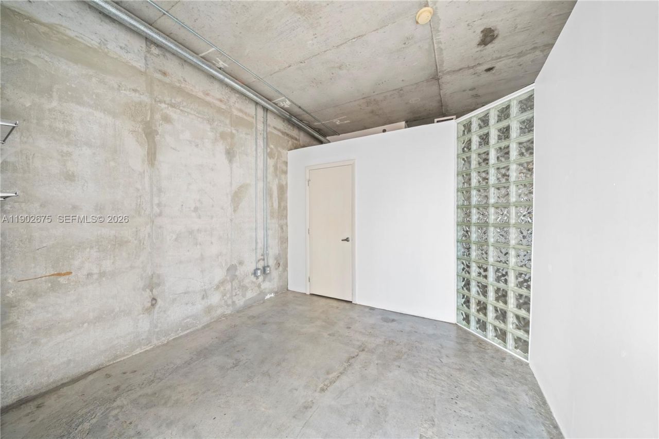 444 NE 30th St, Unit 702, Miami, FL 33137 Photo