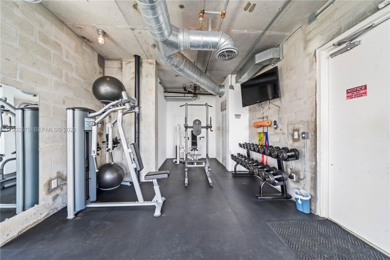 444 NE 30th St, Unit 702, Miami, FL 33137 Photo