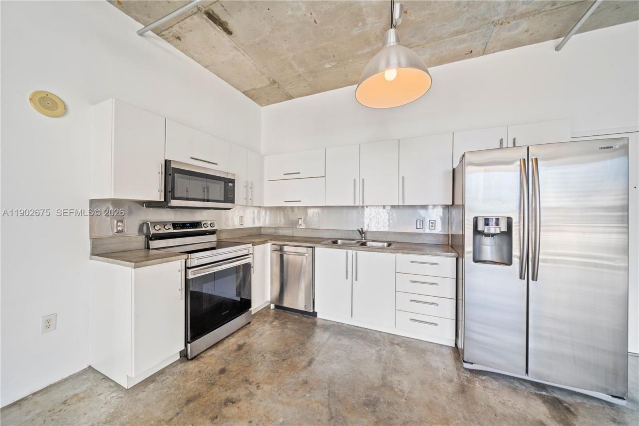 444 NE 30th St, Unit 702, Miami, FL 33137 Photo