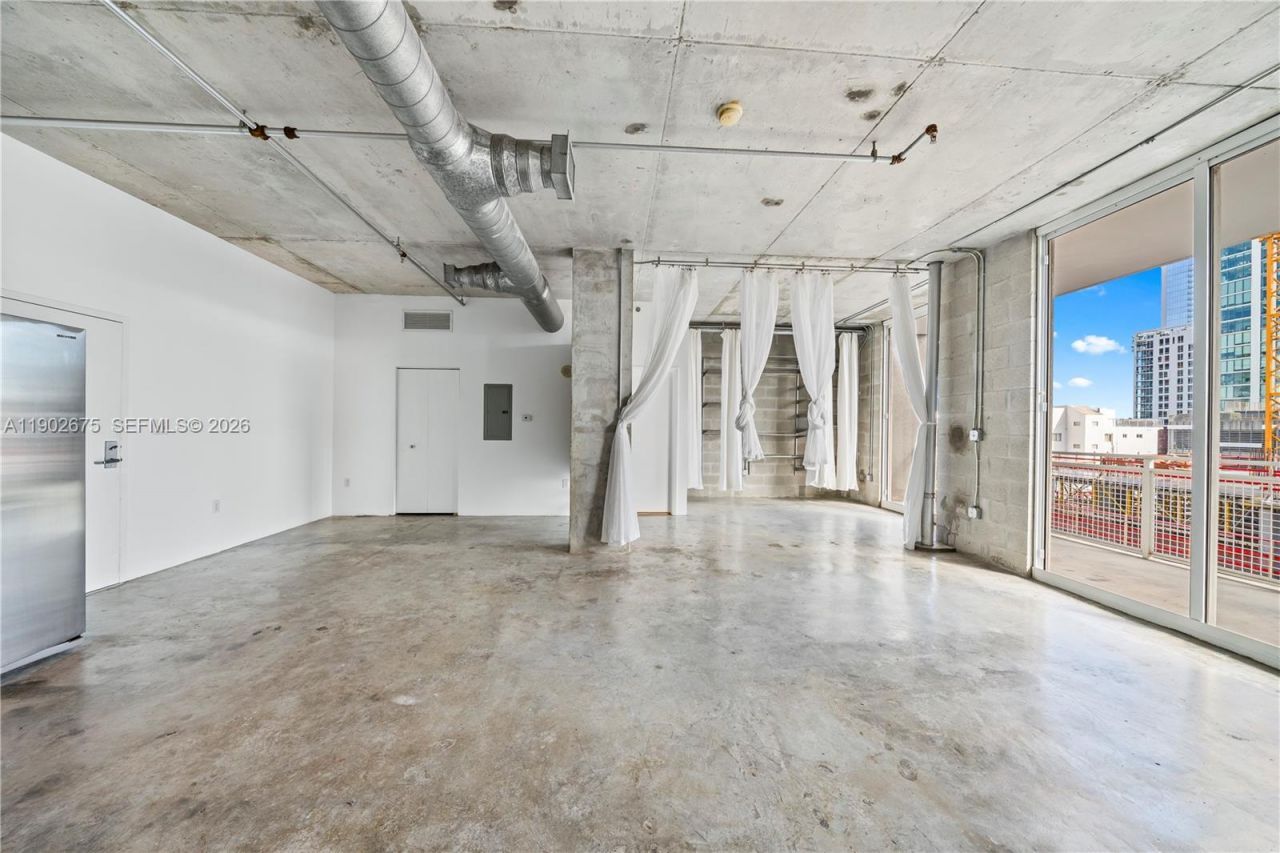 444 NE 30th St, Unit 702, Miami, FL 33137 Photo