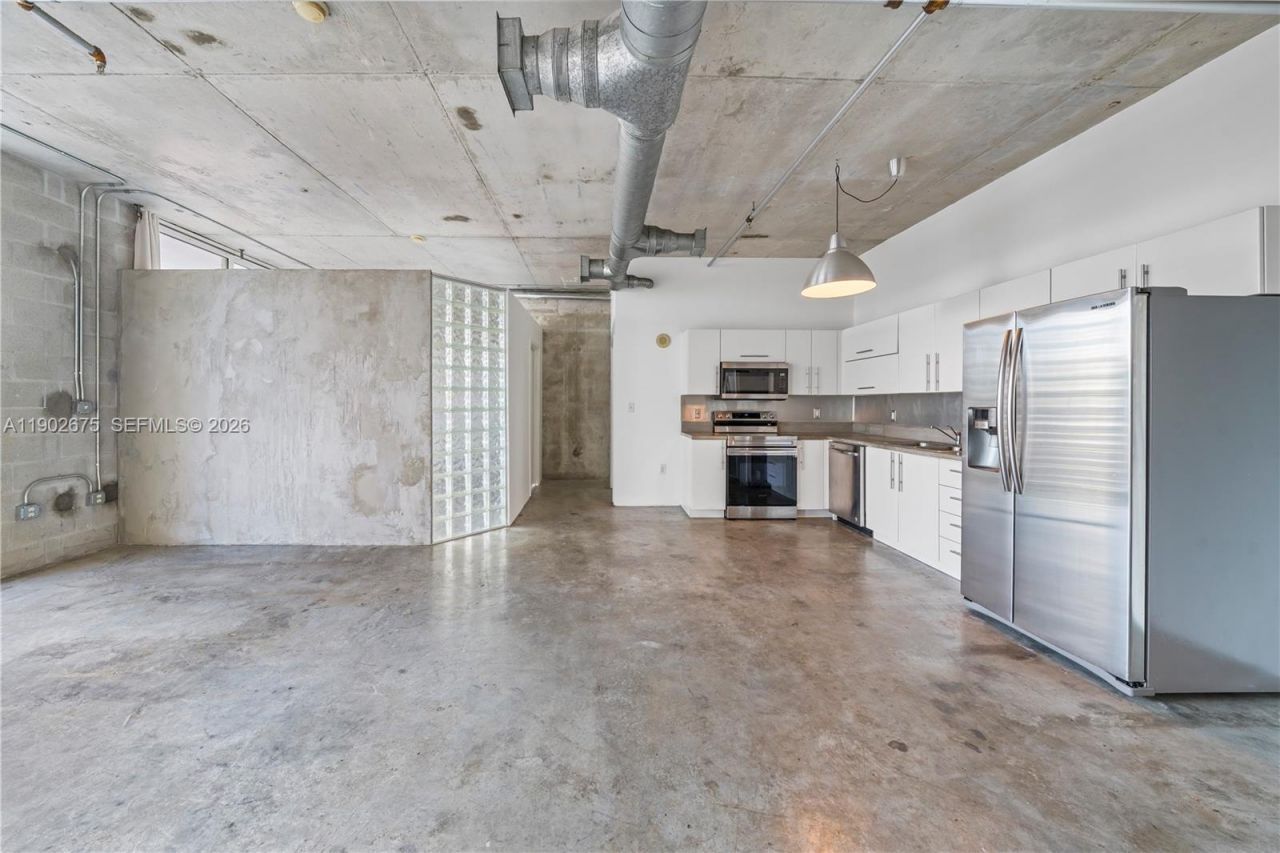 444 NE 30th St, Unit 702, Miami, FL 33137 Photo