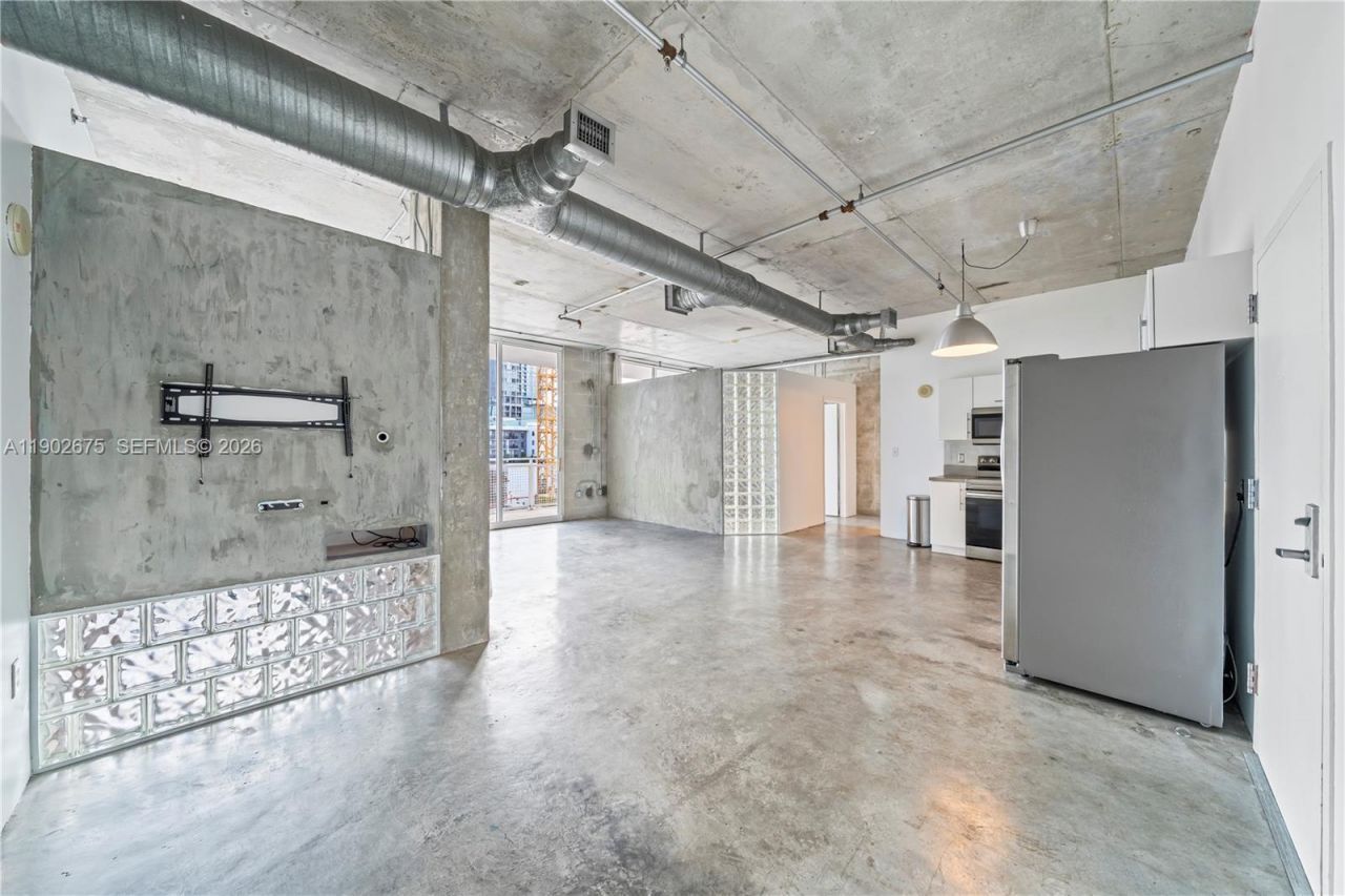 444 NE 30th St, Unit 702, Miami, FL 33137 Photo