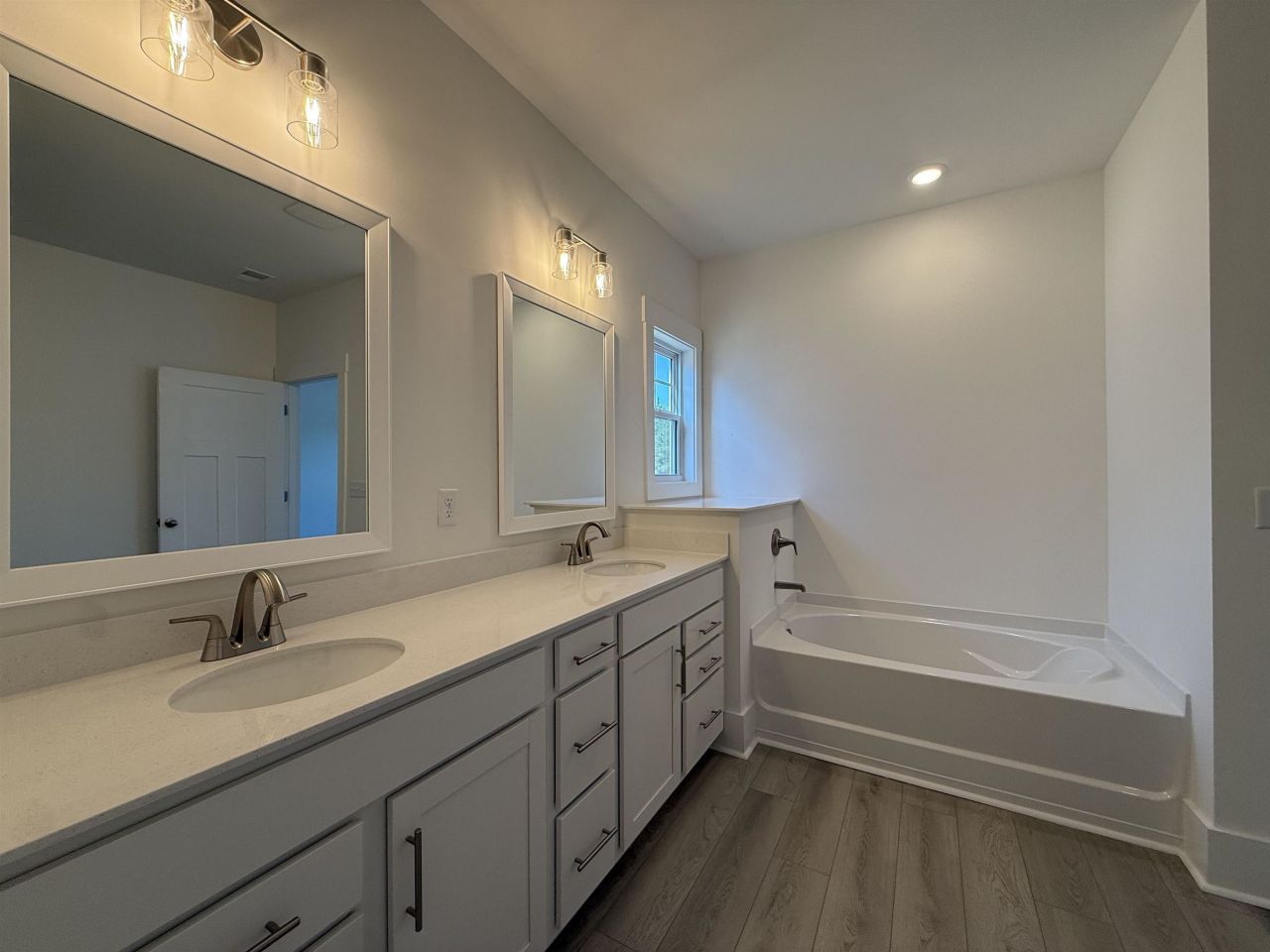 4209 Collins Farm Way Photo 18