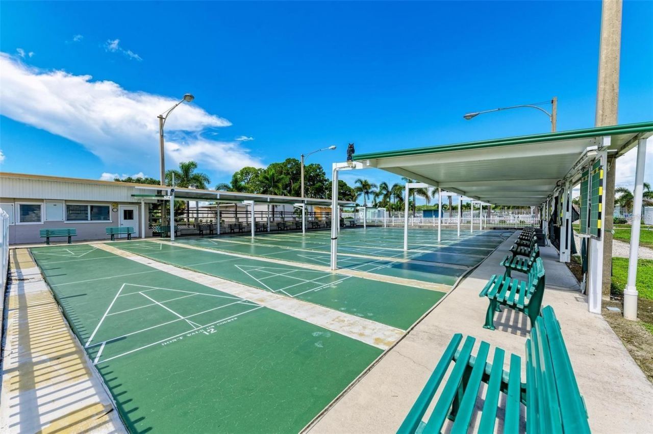 4921 Pebble Beach Avenue, Sarasota, FL 34234 Photo
