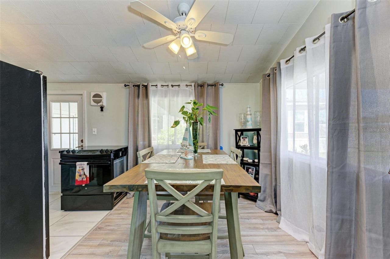 4921 Pebble Beach Avenue, Sarasota, FL 34234 Photo
