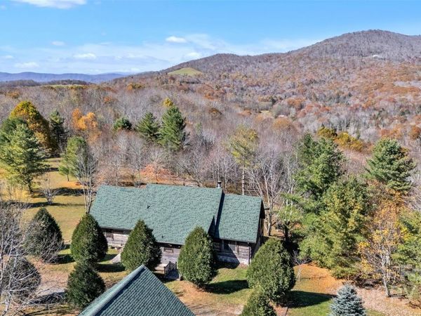 525 School House Ridge, Boone, NC 28607