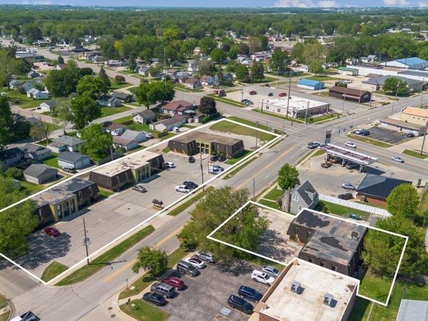 2307-2327 Falls Avenue, Waterloo, IA 50701