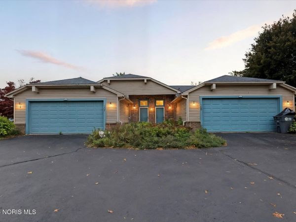 710 Hilltop Lane, Toledo, OH 43615