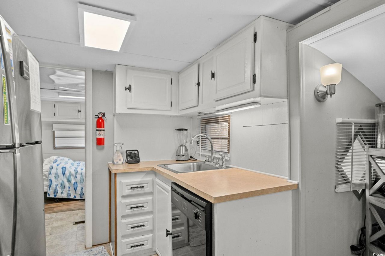 6001-1310 S Kings Hwy. Photo 13