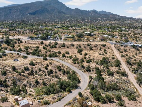 La Entrada , Placitas, NM 87043