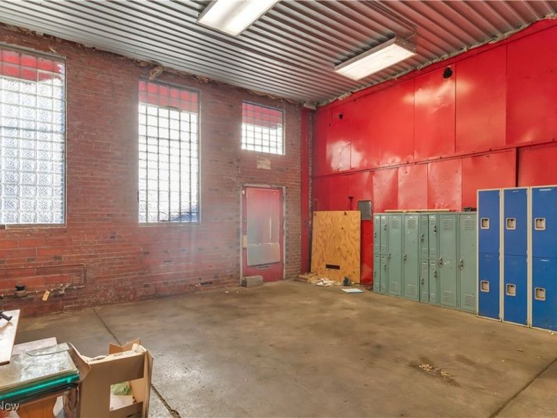 2032 W 105th Street, Cleveland, OH 44102 Photo 19