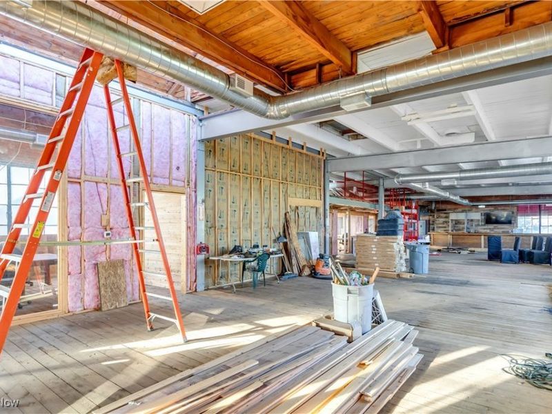 2032 W 105th Street, Cleveland, OH 44102 Photo 25