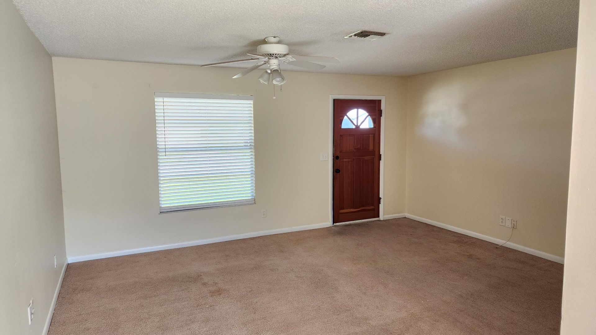 566 NW Marion Avenue, Port Saint Lucie, FL 34983 Photo