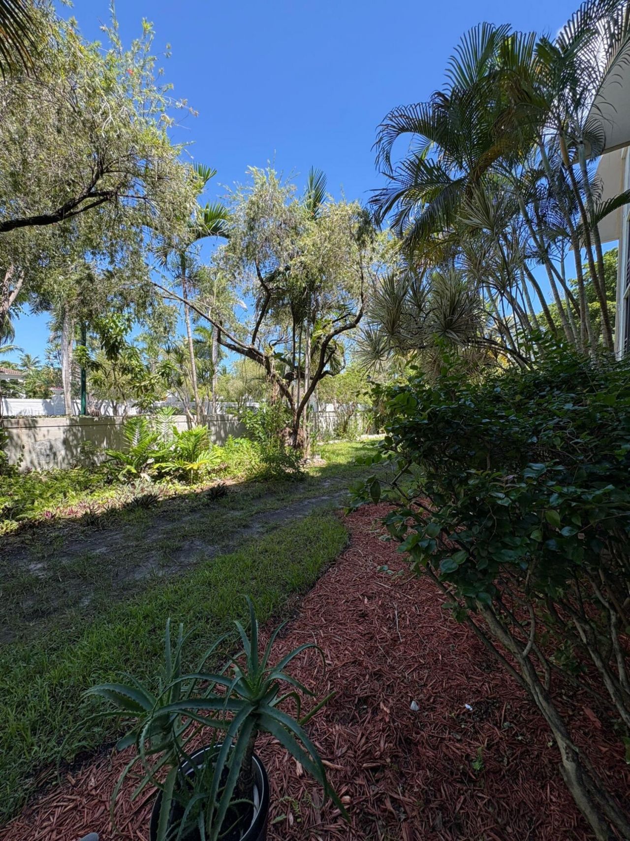 20401 NE 30th Avenue, Unit 116-8, Aventura, FL 33180 Photo