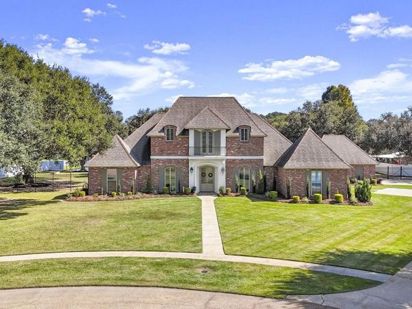 35000 Harmony Ln, Denham Springs, LA 70706
