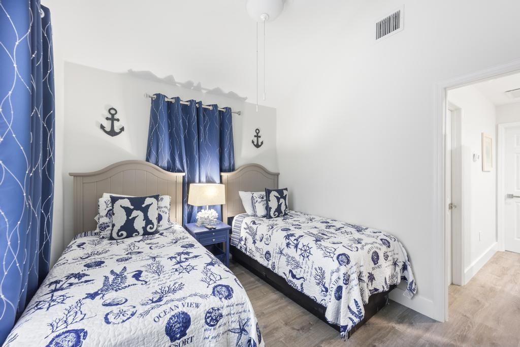 7032 Harbor Village Drive, Duck, FL 33050 Photo