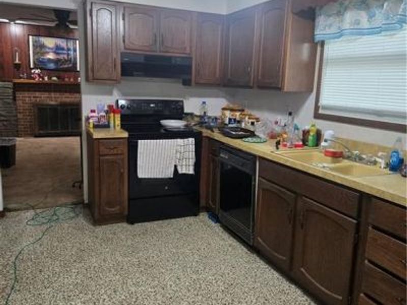 555 Beatrice Drive, Union City, OH 45390 Photo 12