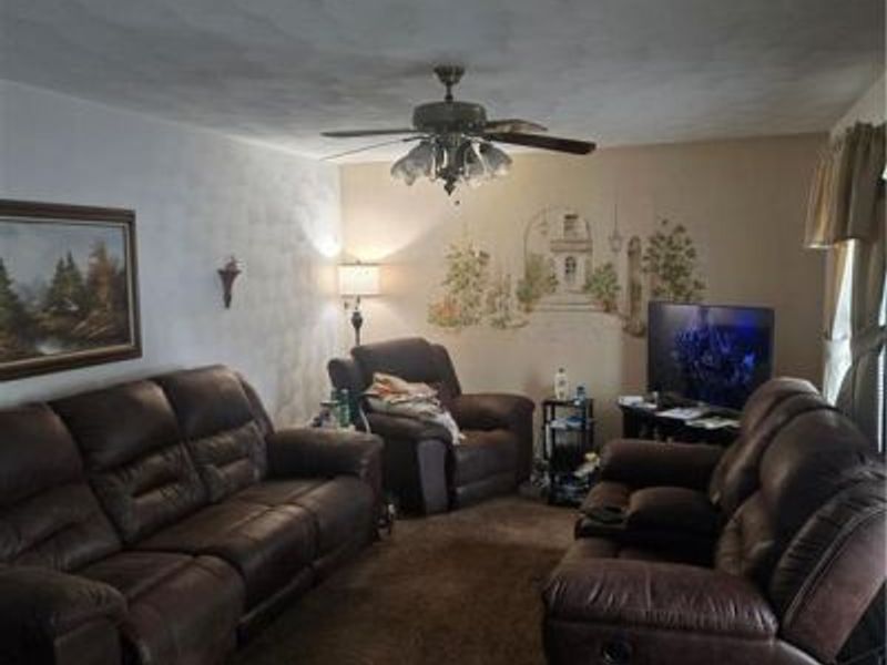 555 Beatrice Drive, Union City, OH 45390 Photo 4