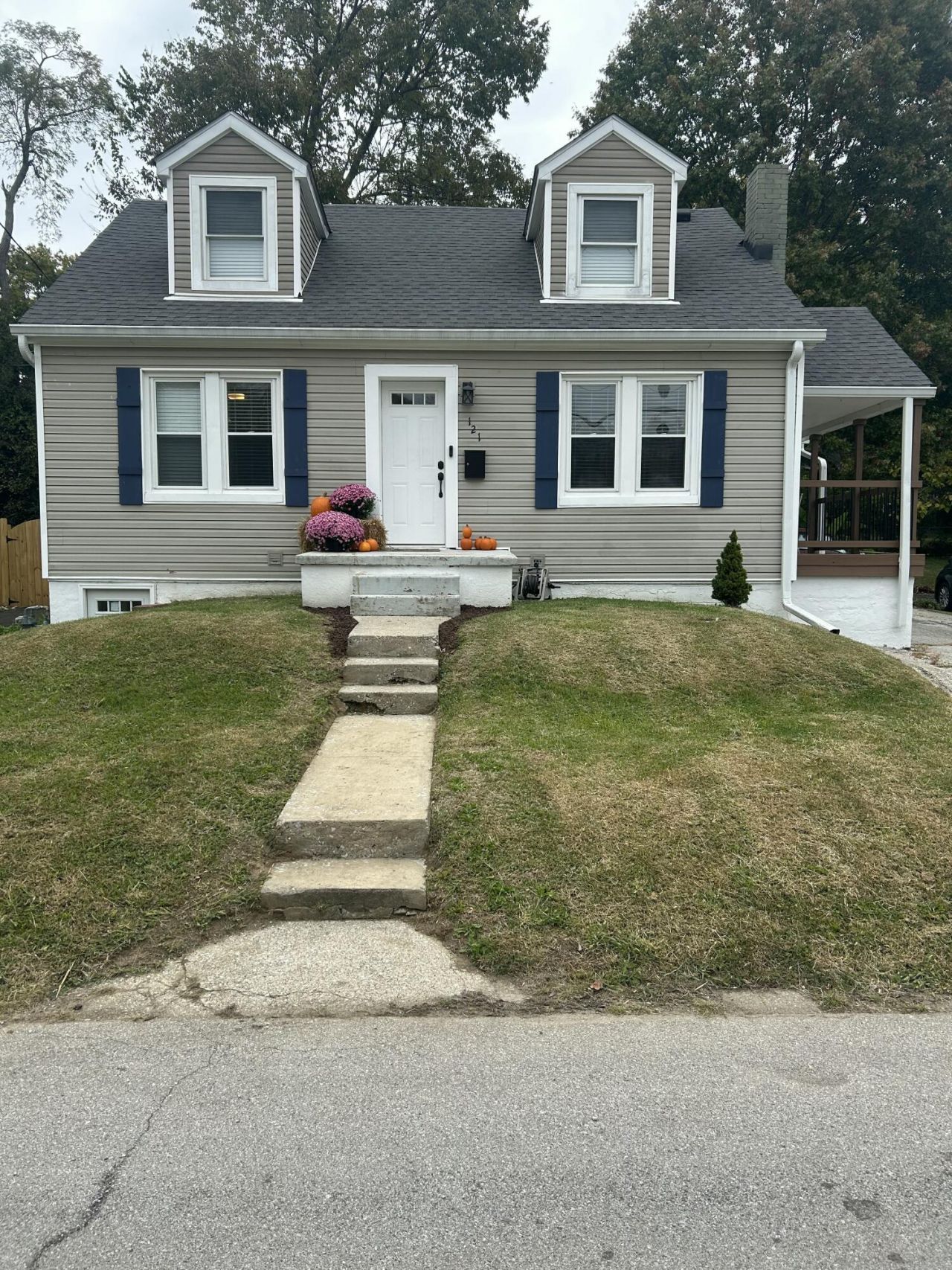 121 Elizabeth Street, Frankfort, KY 40601 Main Photo