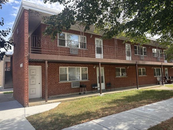 5621 W 35th Street, Cicero, IL 60804