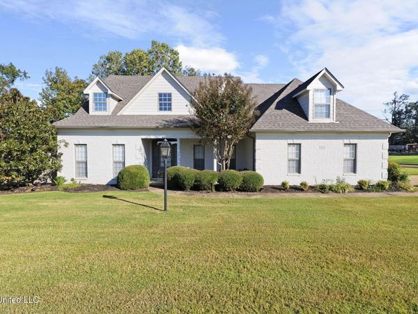732 Shadow View Drive, Hernando, MS 38632