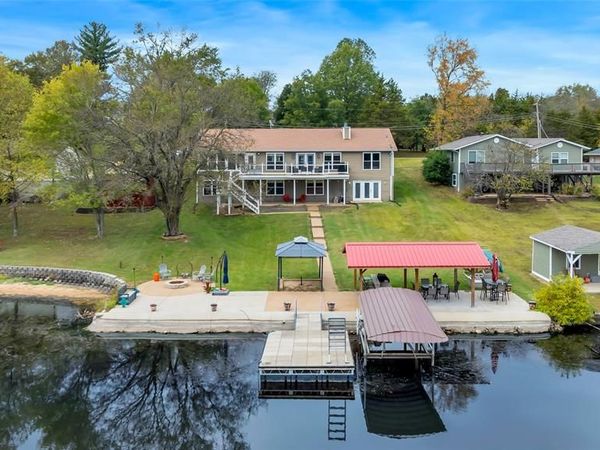 440 Lake Shore Drive, St Clair, MO 63077
