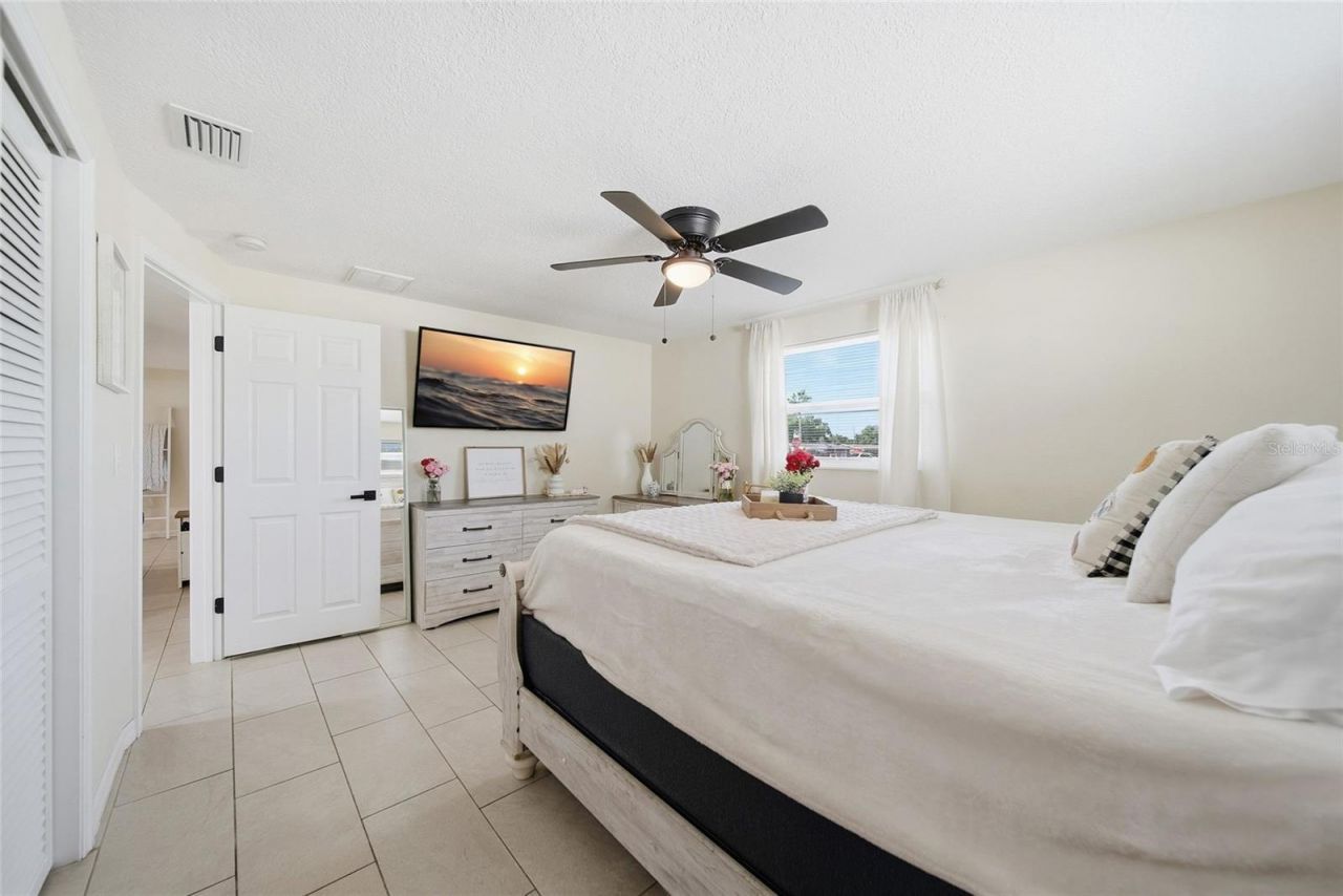 3744 Carron Street, New Port Richey, FL 34652 Photo