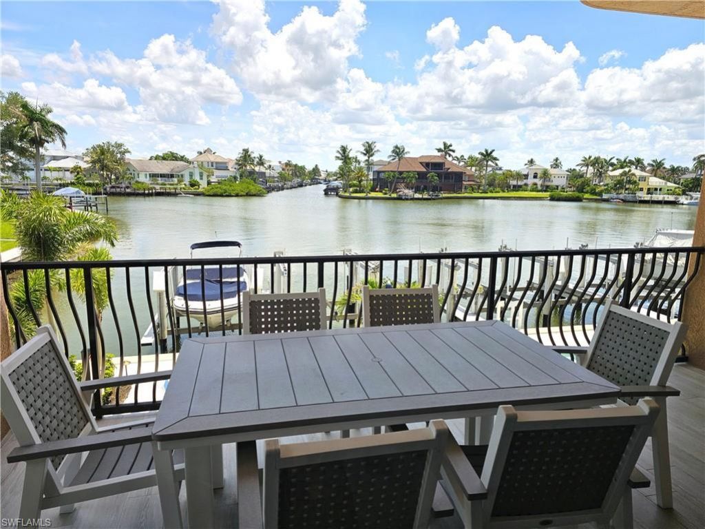 10620 Gulf Shore Dr, Unit 201, Naples, FL 34108 Photo