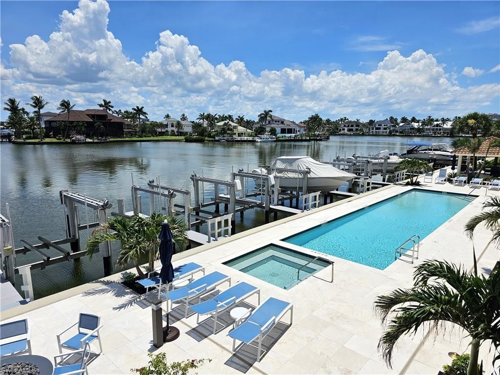 10620 Gulf Shore Dr, Unit 201, Naples, FL 34108 Photo