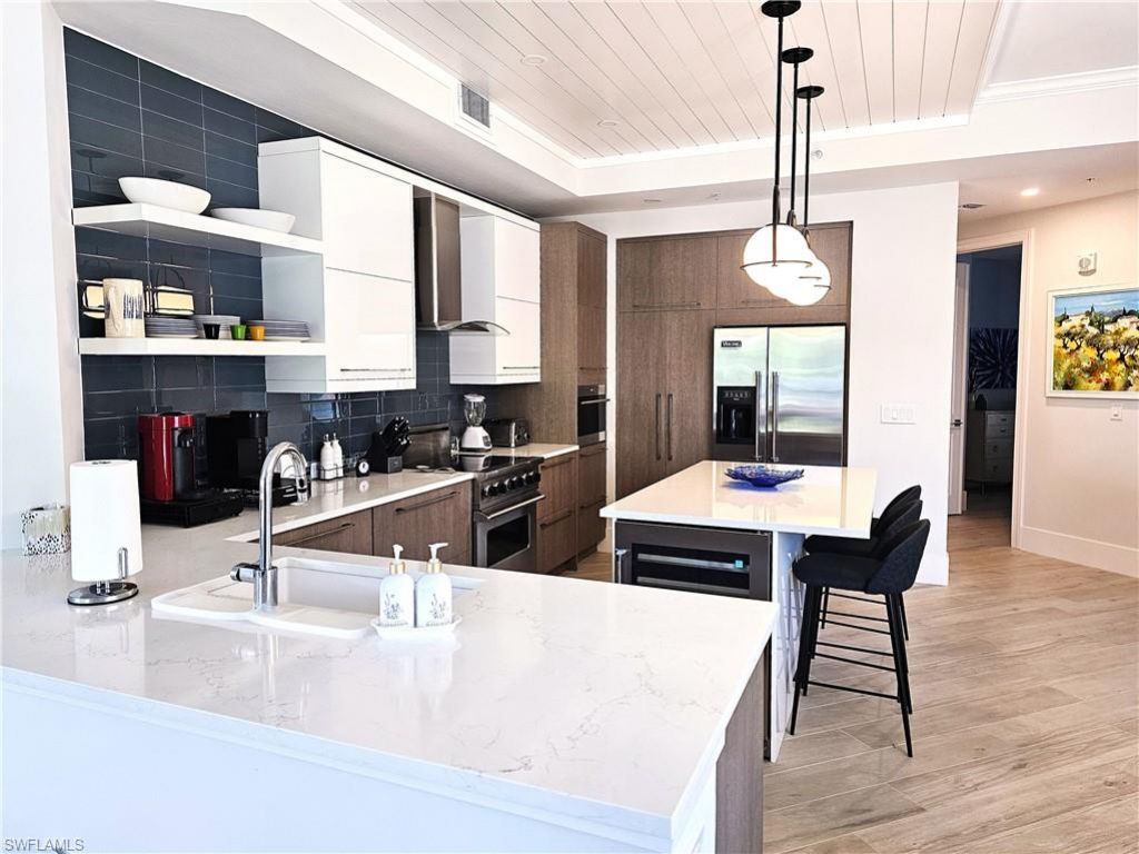 10620 Gulf Shore Dr, Unit 201, Naples, FL 34108 Photo