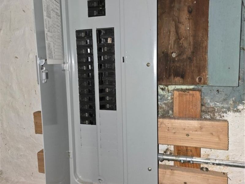 17111 Ridgeton Drive, Cleveland, OH 44128 Photo 22