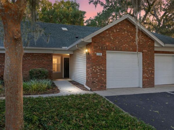 13200 W NEWBERRY ROAD, Unit V120, NEWBERRY, FL 32669