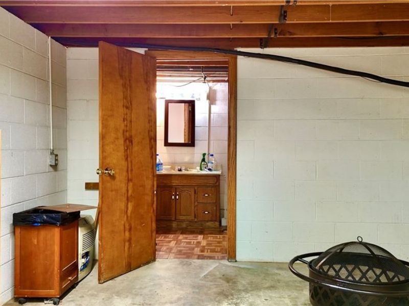 966 State Route 555, Little Hocking, OH 45742 Photo 24