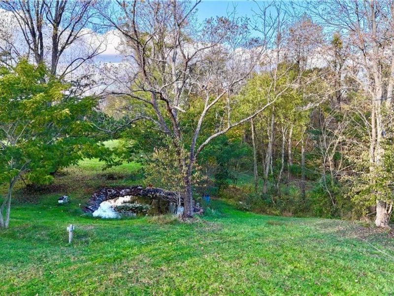 966 State Route 555, Little Hocking, OH 45742 Photo 3