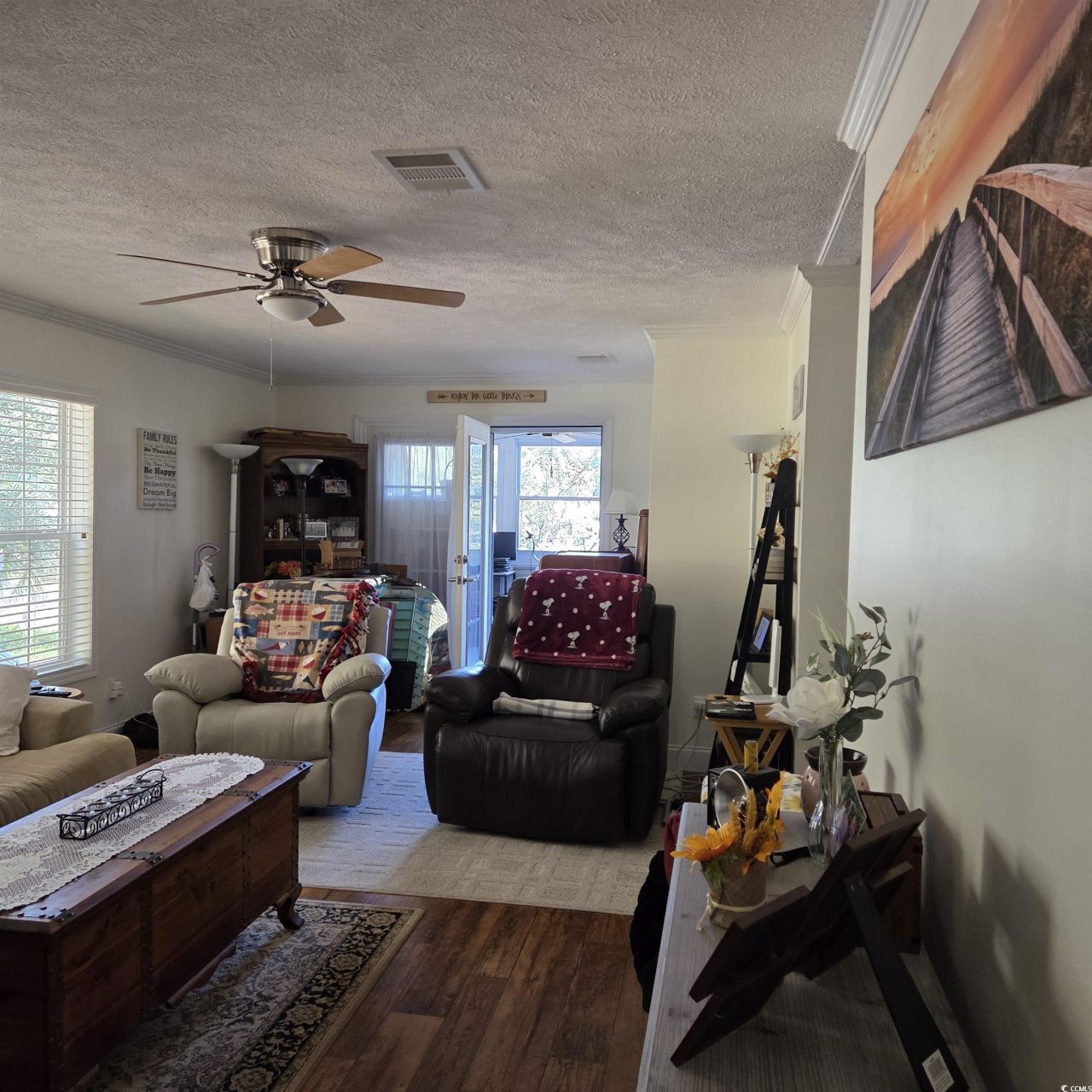 61 Saxon Ct. Photo 12