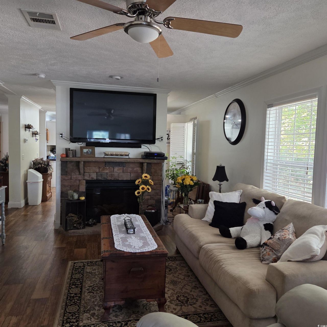 61 Saxon Ct. Photo 13