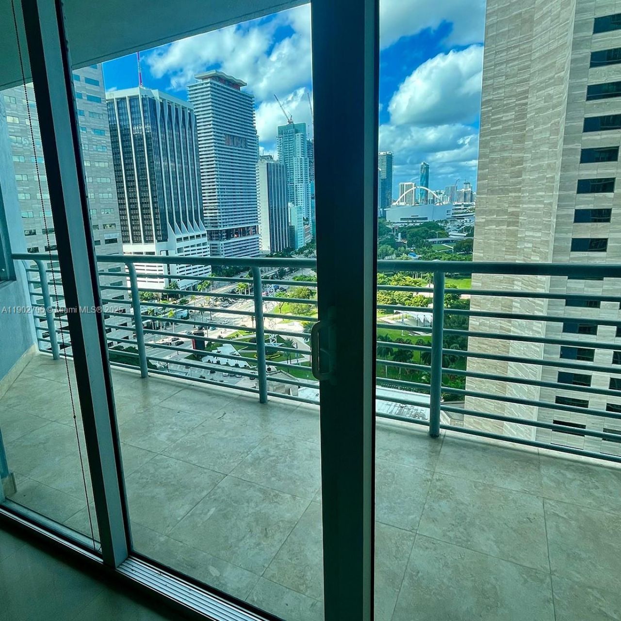 335 S Biscayne Blvd, Unit 2200, Miami, FL 33131 Photo