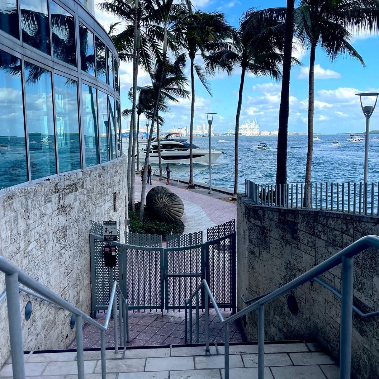 335 S Biscayne Blvd, Unit 2200, Miami, FL 33131 Photo