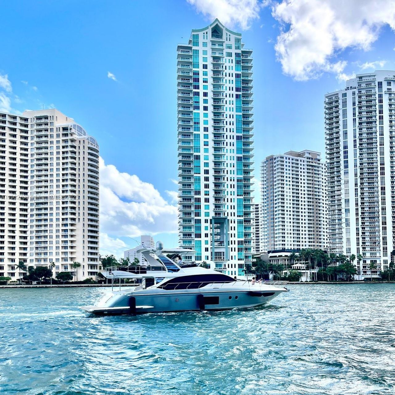 335 S Biscayne Blvd, Unit 2200, Miami, FL 33131 Photo