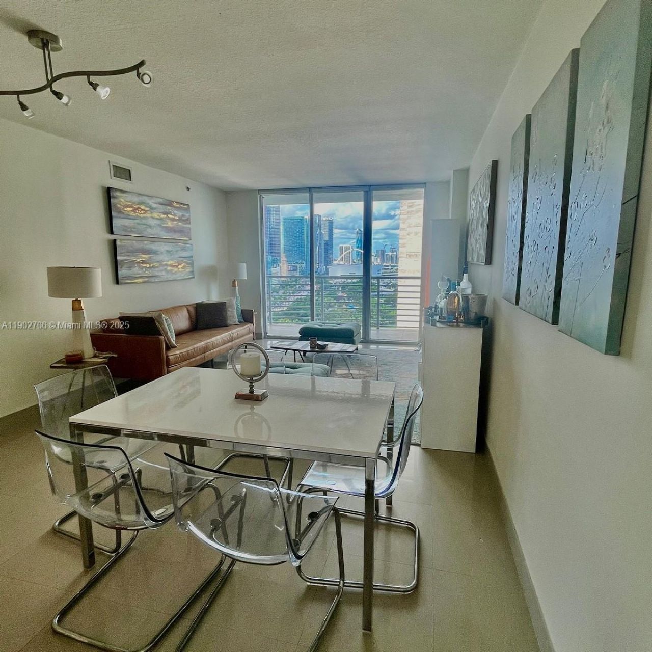335 S Biscayne Blvd, Unit 2200, Miami, FL 33131 Photo