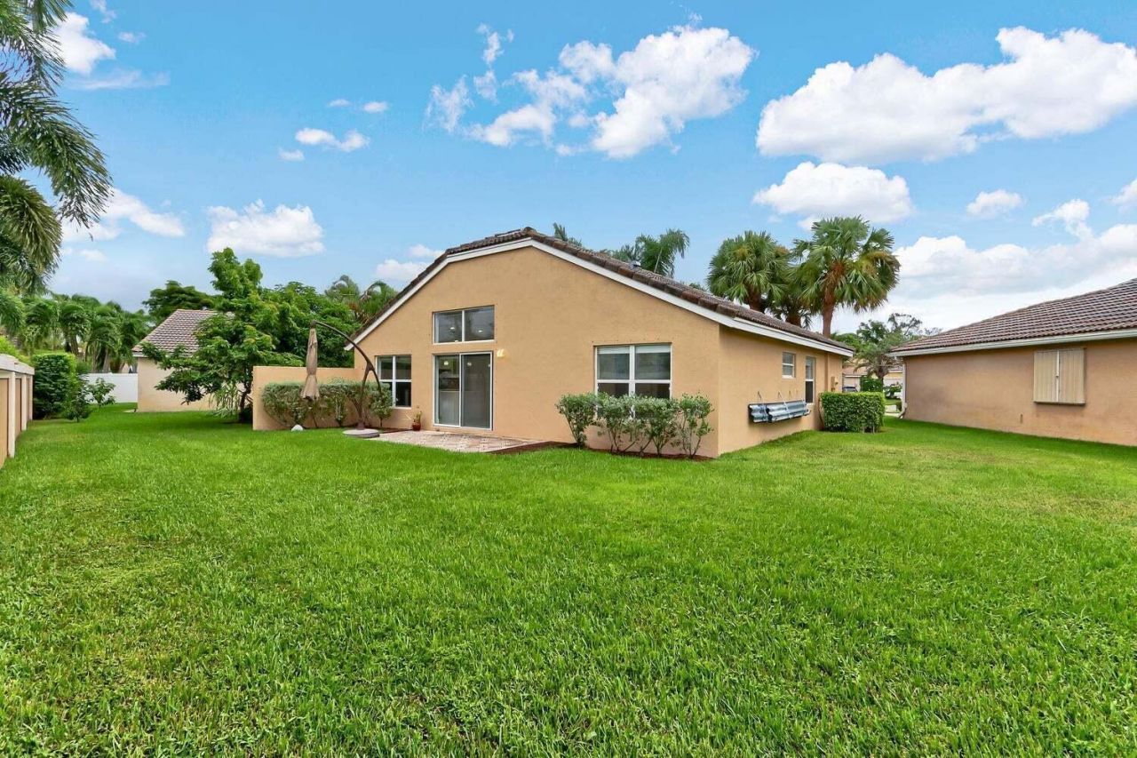 8265 Palm Gate Drive, Boynton Beach, FL 33436 Photo