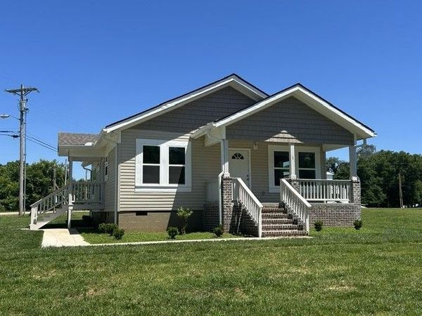 125 Front Street N, Cowan, TN 37318