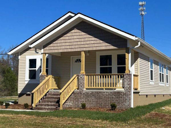 125 Front Street N, Cowan, TN 37318