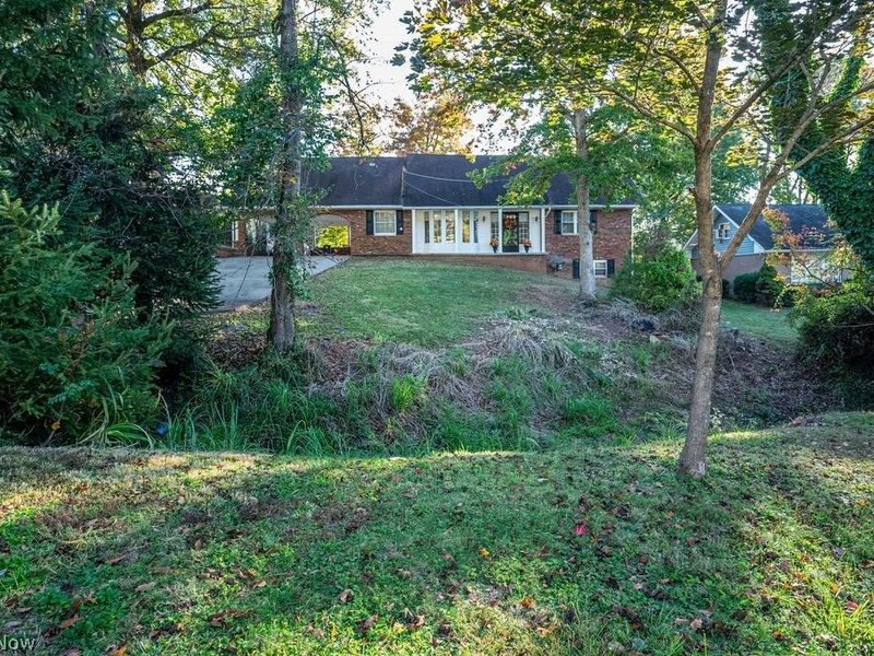 1239 Lakewood Circle, Washington, WV 26181 Photo 12