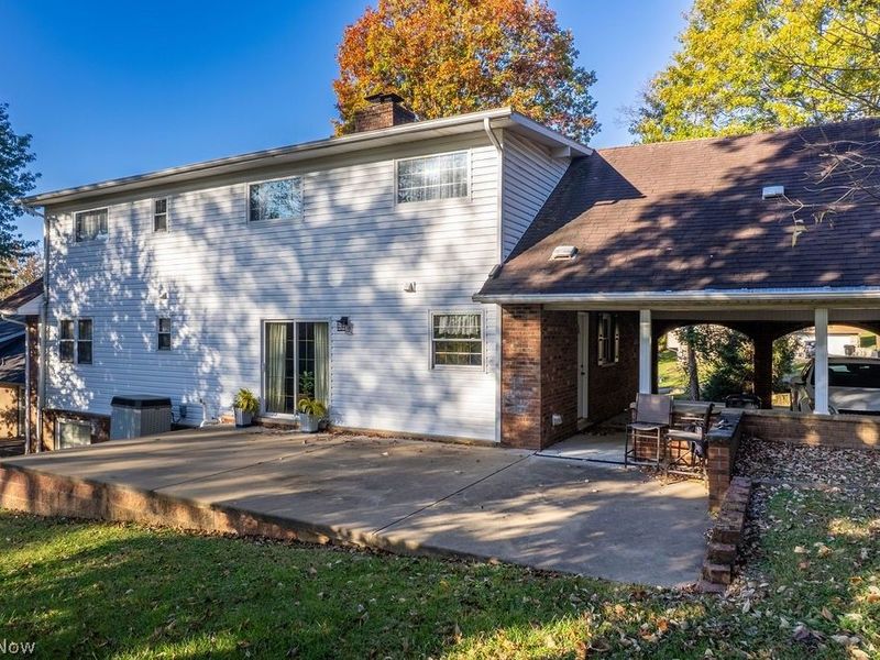 1239 Lakewood Circle, Washington, WV 26181 Photo 9