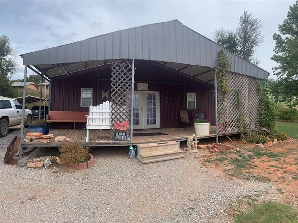 310 Ellen Way, Gracemont, OK 73042