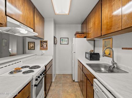 2955 Lakeside Drive, Unit 228, Reno, NV 89509 Photo