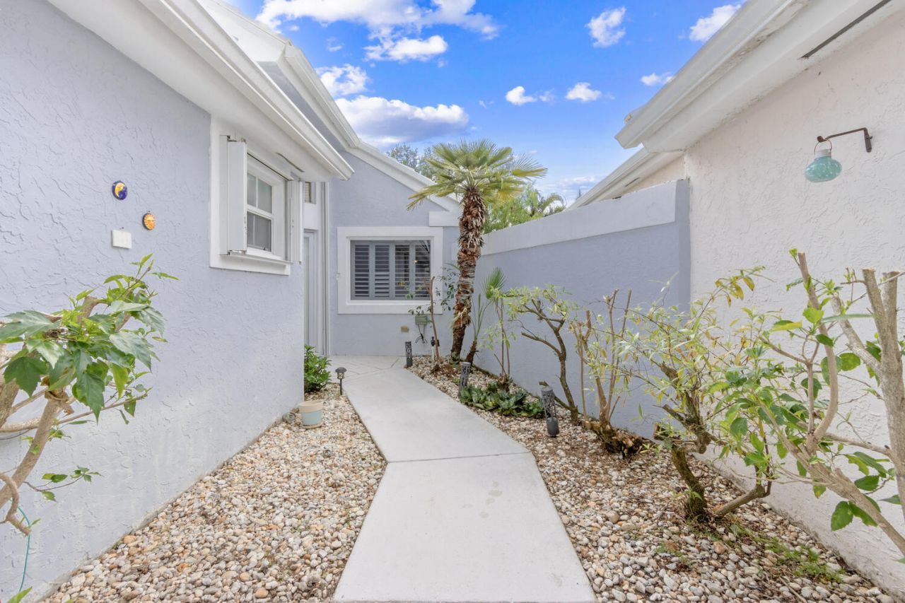 5 Brighton Court, Palm Beach Gardens, FL 33418 Photo