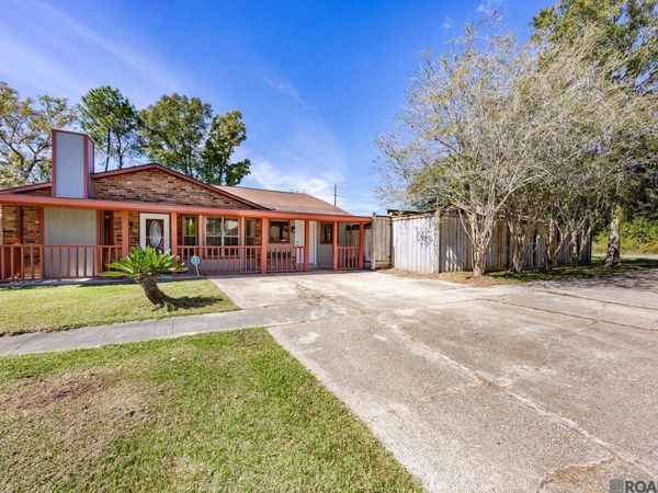 1010 Boreas Dr, Baton Rouge, LA 70816