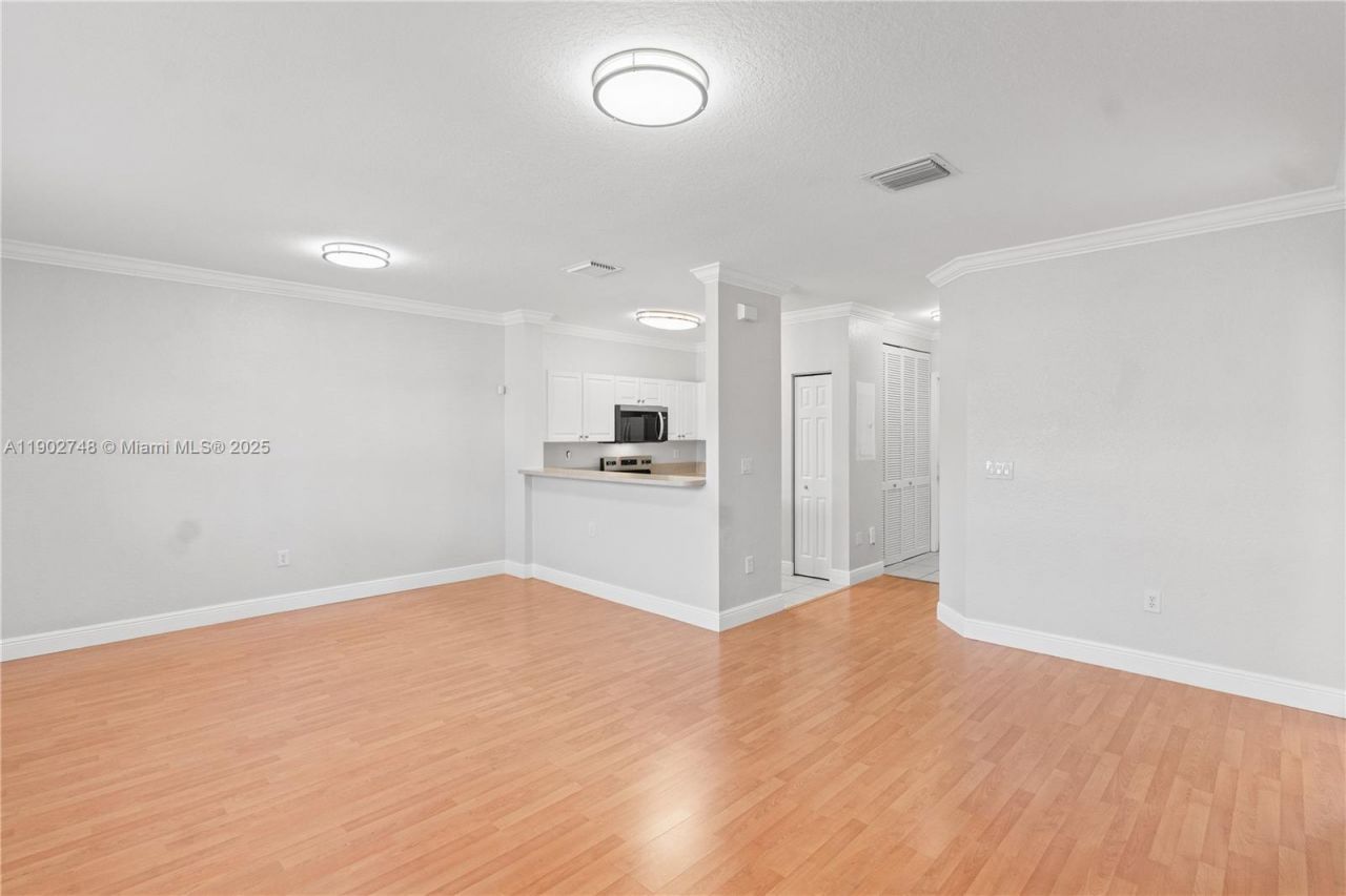 1398 NE 33rd Ave, Unit 201-25, Homestead, FL 33033 Photo